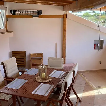 Pianohouse Center Apartman Porec