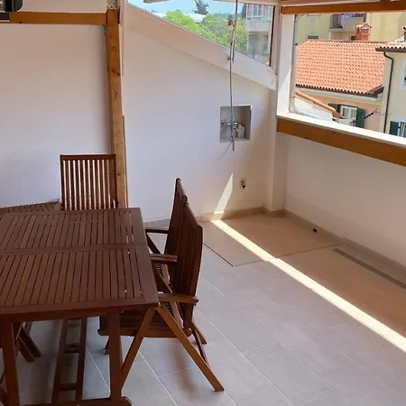 Pianohouse Center Porec